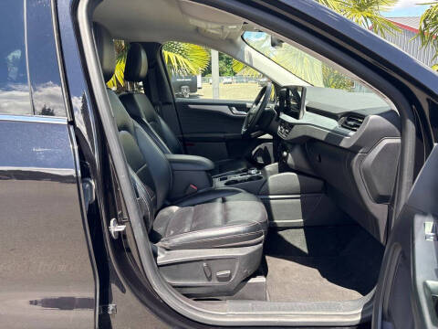 2024 Ford Escape Platinum
