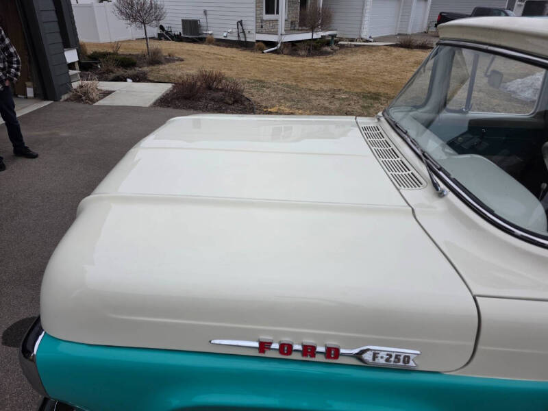 1960 Ford F-250
