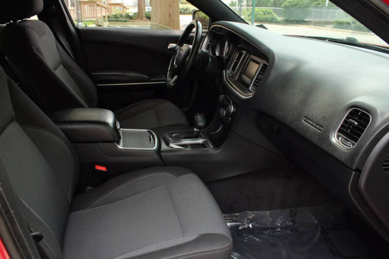 2016 Dodge Charger SE