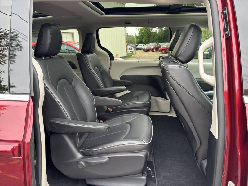 2020 Chrysler Pacifica Hybrid Limited