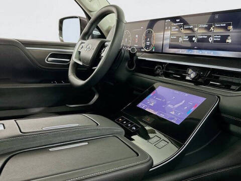 2025 Infiniti QX80 Luxe