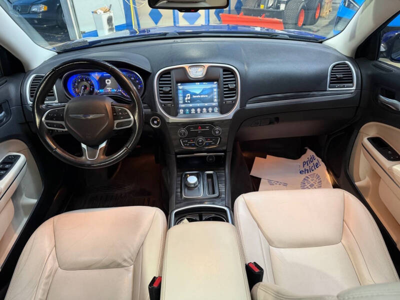 2018 Chrysler 300 Touring L