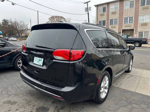 2017 Chrysler Pacifica