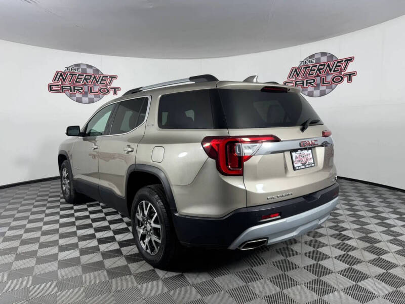 2022 GMC Acadia SLE