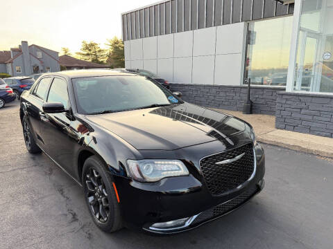 2019 Chrysler 300 S