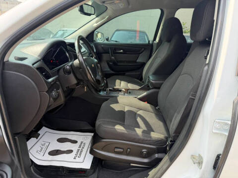 2017 Chevrolet Traverse LT