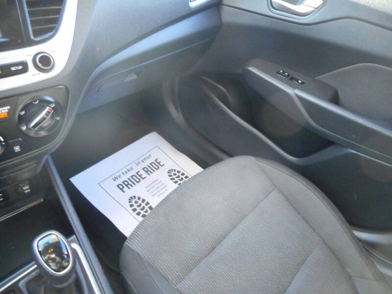 2019 Hyundai Accent SE