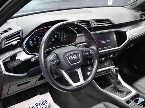 2022 Audi Q3 quattro S line Prem Plus 45 TFSI