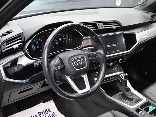 2022 Audi Q3 quattro S line Prem Plus 45 TFSI