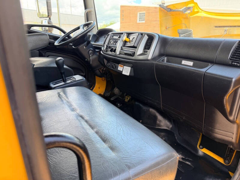 2020 Hino 338