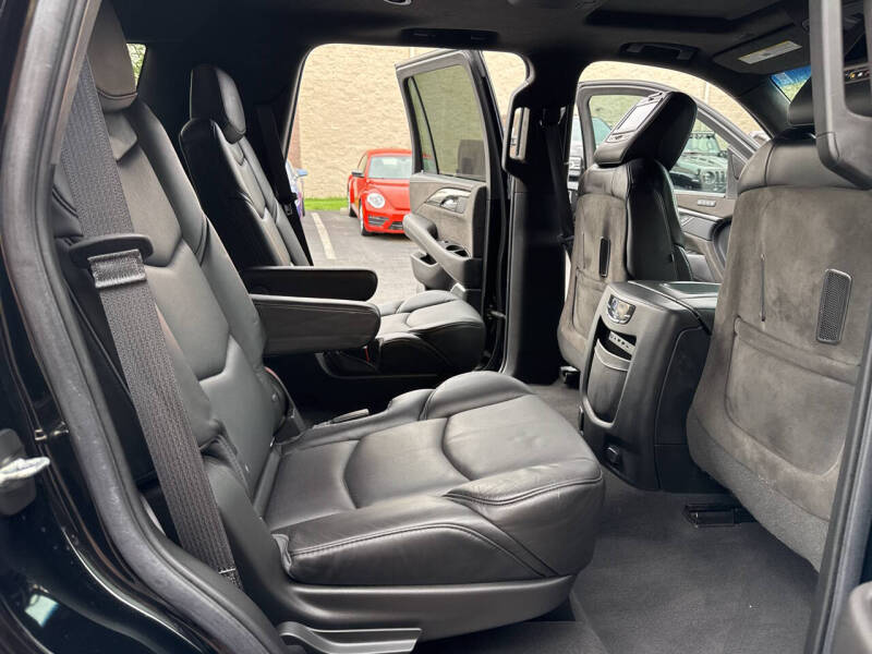 2018 Cadillac Escalade Platinum
