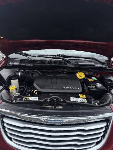 2015 Chrysler Town and Country Touring