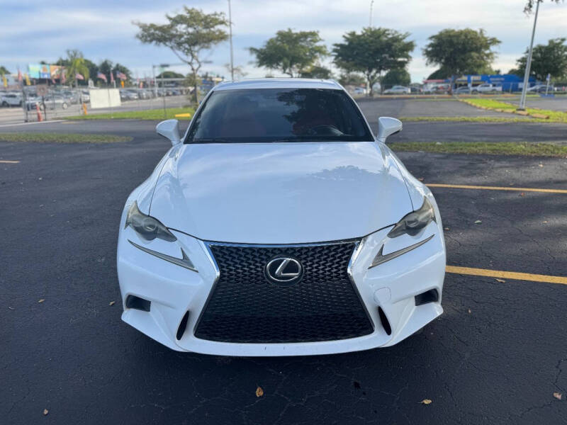 2014 Lexus IS 250's photo