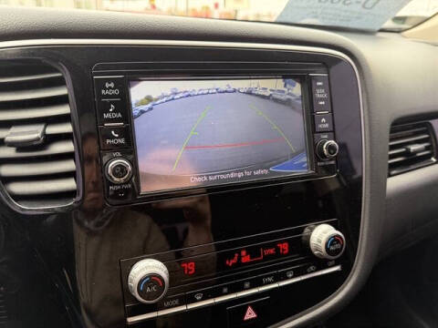 2020 Mitsubishi Outlander ES