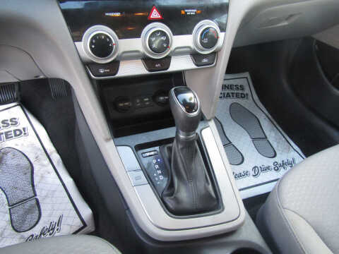 2019 Hyundai Elantra