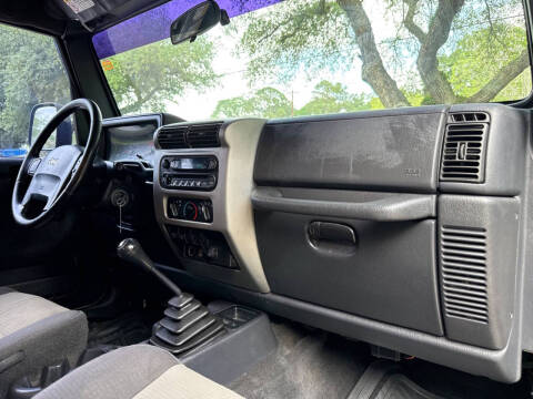 2004 Jeep Wrangler X