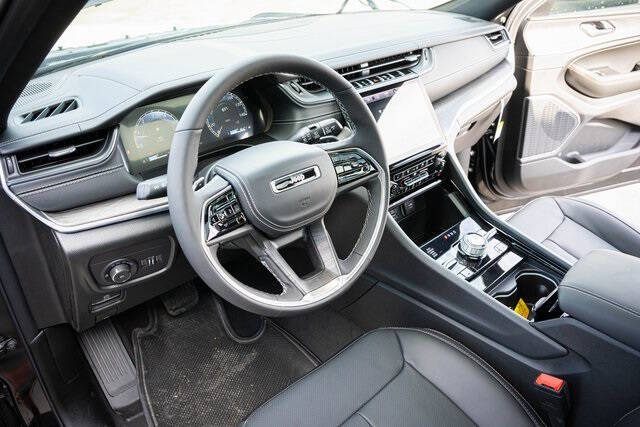 2025 Jeep Grand Cherokee Overland