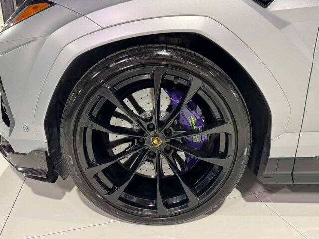 2022 Lamborghini Urus