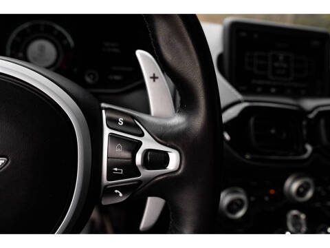 2020 Aston Martin Vantage