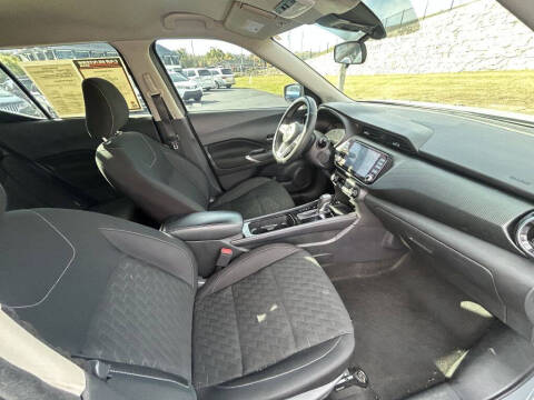 2022 Nissan Kicks SV