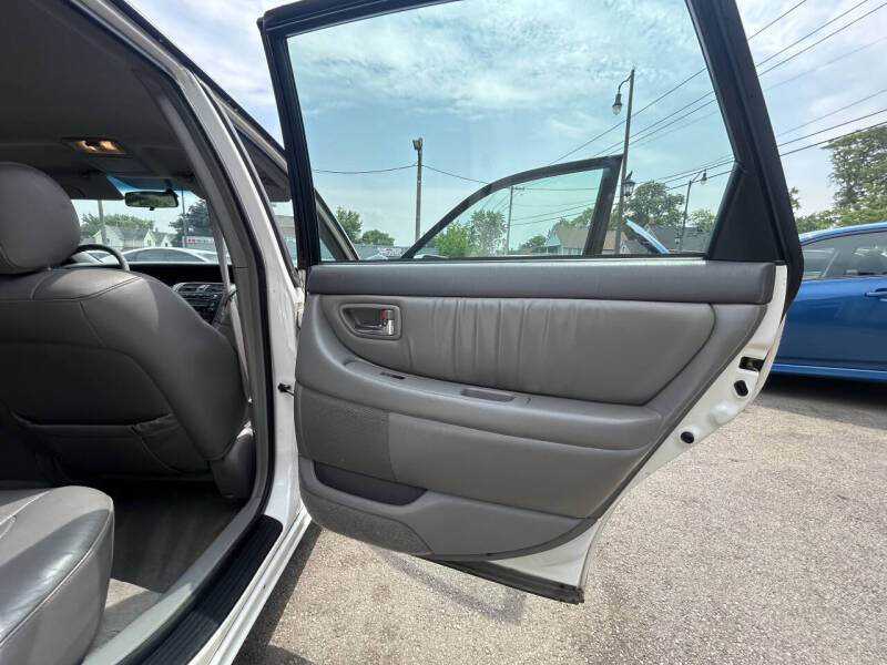 2003 Toyota Avalon XL