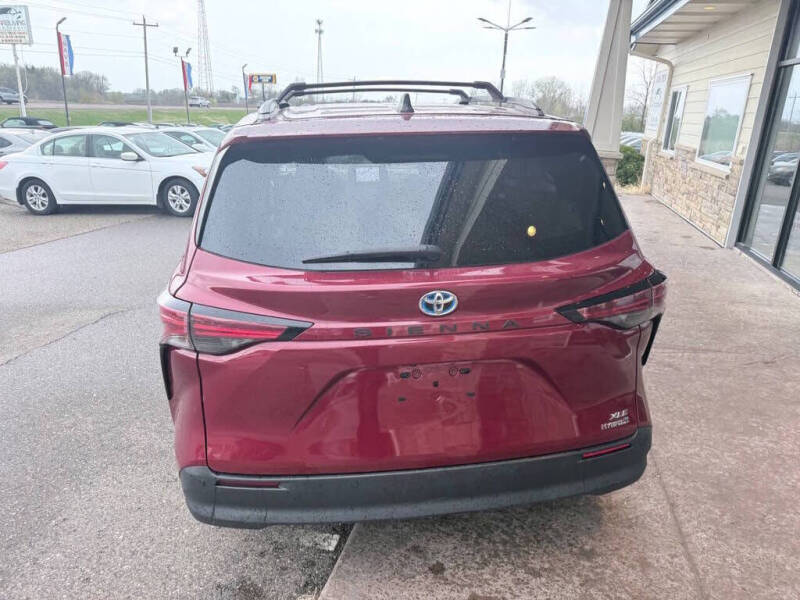 2021 Toyota Sienna XLE 7-Passenger