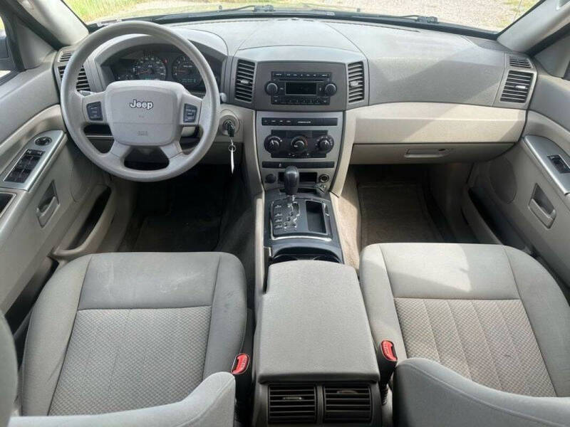2005 Jeep Grand Cherokee Laredo