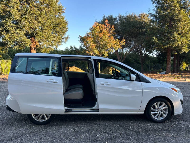 2012 Mazda MAZDA5 Sport