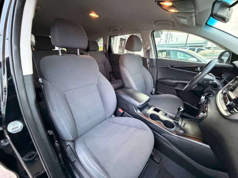 2018 Kia Sorento LX