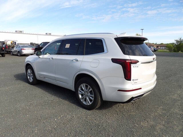 2025 Cadillac XT6 Luxury
