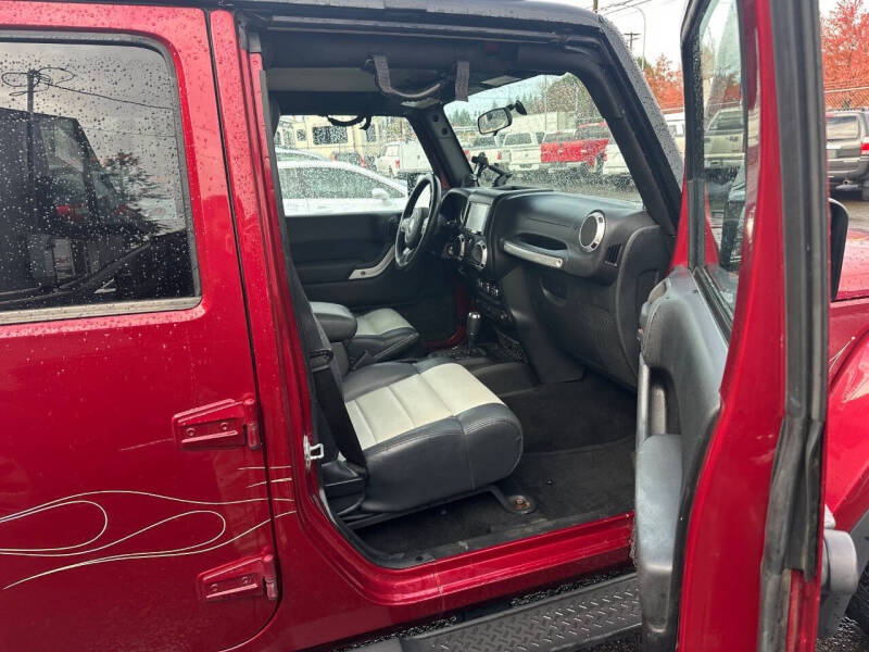 2011 Jeep Wrangler Unlimited Sahara