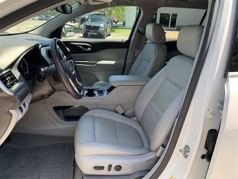 2021 GMC Acadia SLT