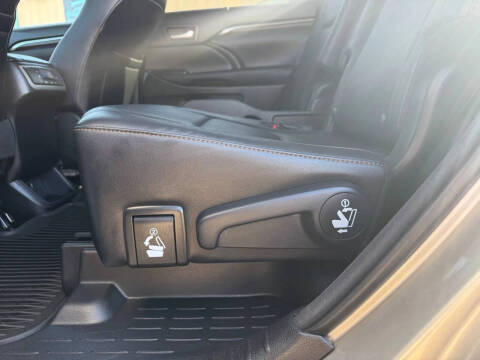 2016 Toyota Highlander