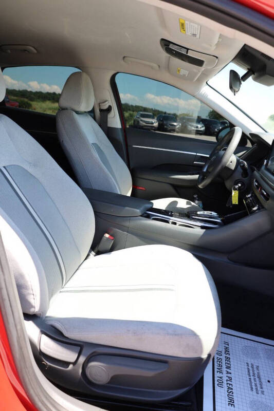2022 Hyundai Sonata SE