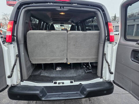 2023 Chevrolet Express LS 3500