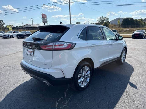 2022 Ford Edge Titanium