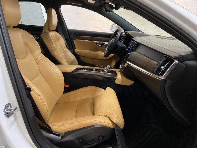 2022 Volvo S90 B6 Inscription