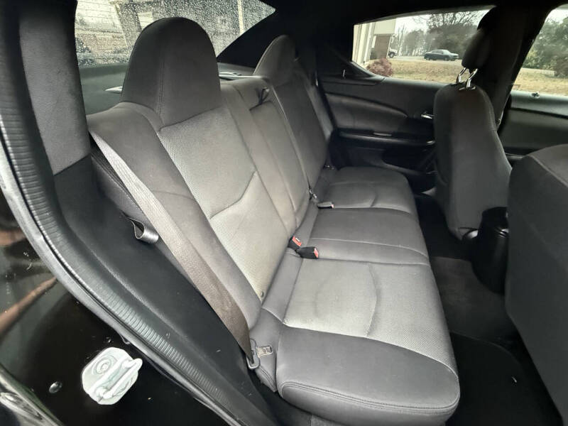 2013 Dodge Avenger SE V6