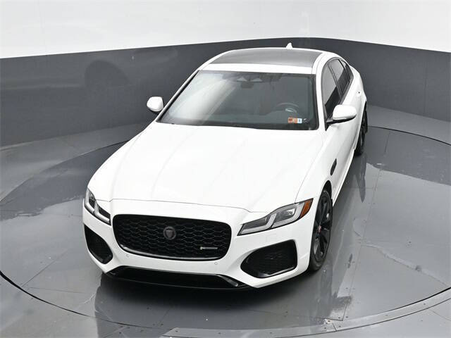 2022 Jaguar XF P300 R-Dynamic SE
