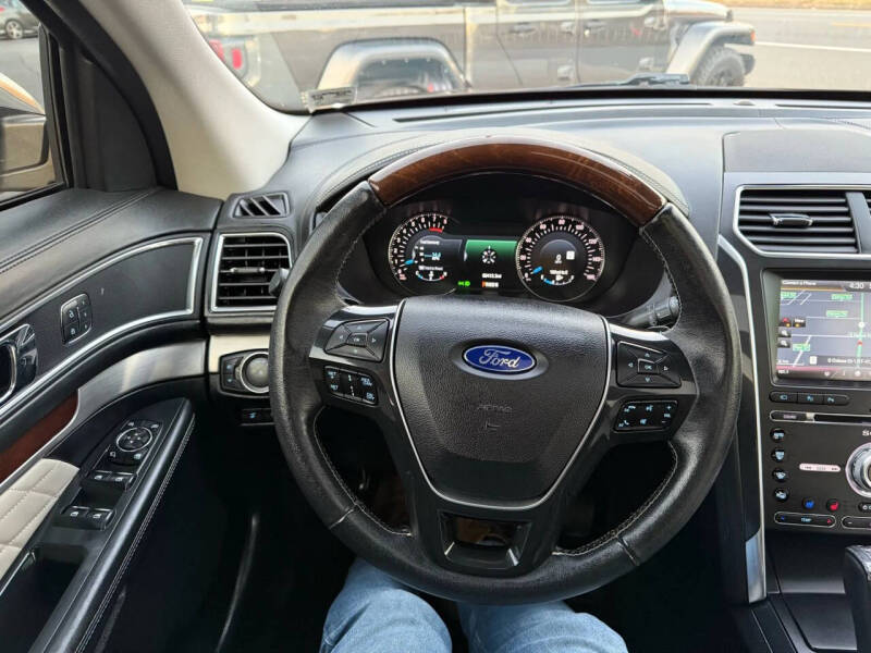 2016 Ford Explorer Platinum