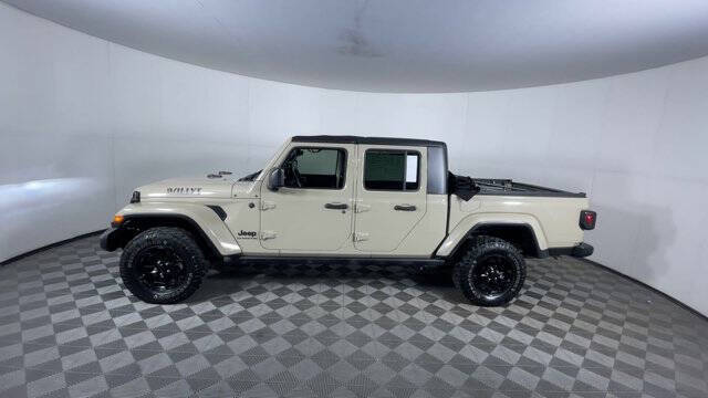 2022 Jeep Gladiator Willys