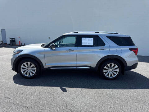 2025 Ford Explorer Platinum