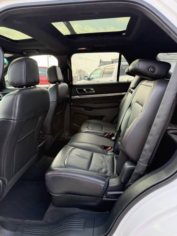 2016 Ford Explorer Sport