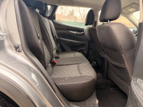 2017 Nissan Rogue Sport SV