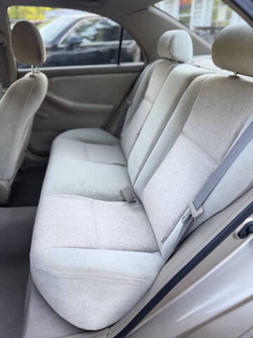 2004 Toyota Corolla CE