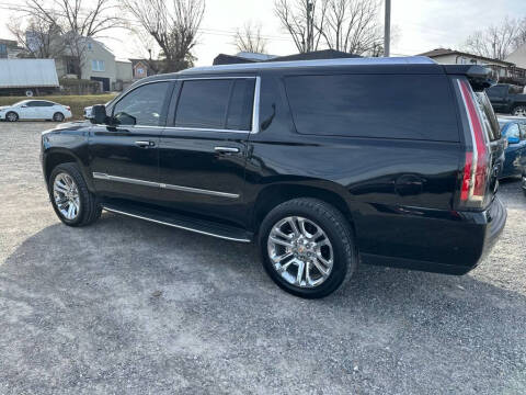 2018 Cadillac Escalade ESV Luxury