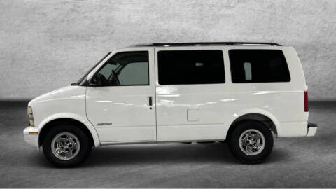 2002 Chevrolet Astro LS