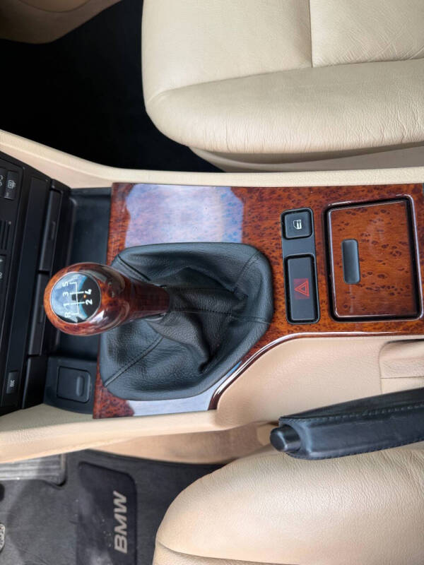 2002 BMW 5 Series 530i