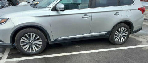 2020 Mitsubishi Outlander SE
