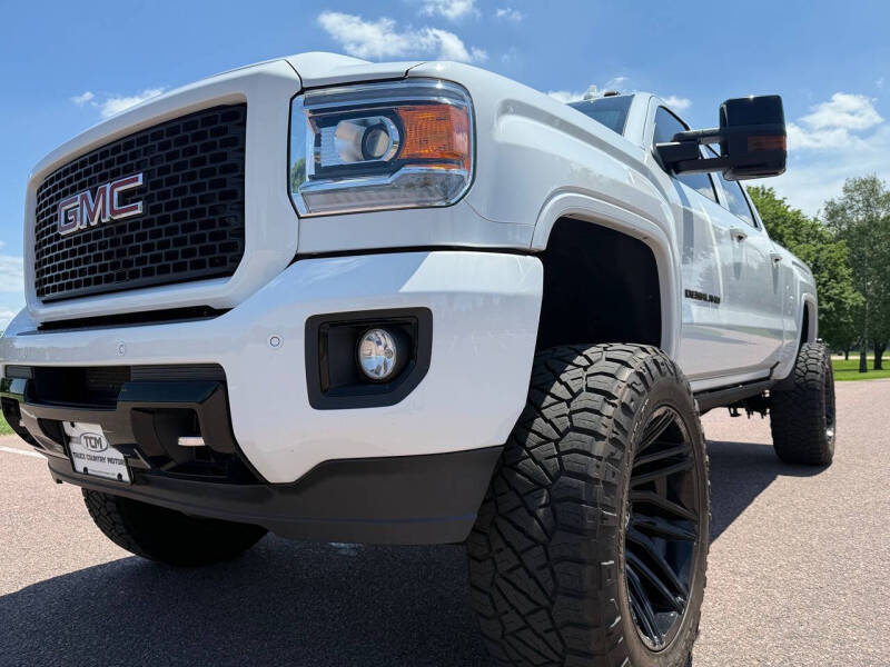 2017 GMC Sierra 3500HD Denali